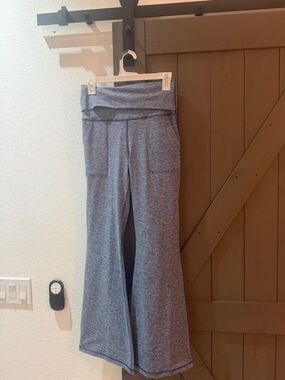 aerie Heather Gray Flared Yoga Pants